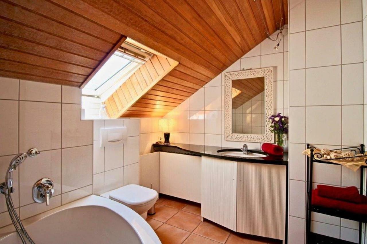 Ferienwohnung Mit Seeblick Und Dachterrasse In Ueberlingen ภายนอก รูปภาพ