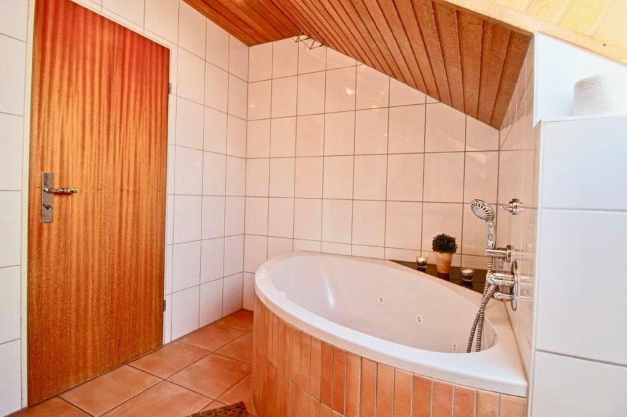 Ferienwohnung Mit Seeblick Und Dachterrasse In Ueberlingen ภายนอก รูปภาพ